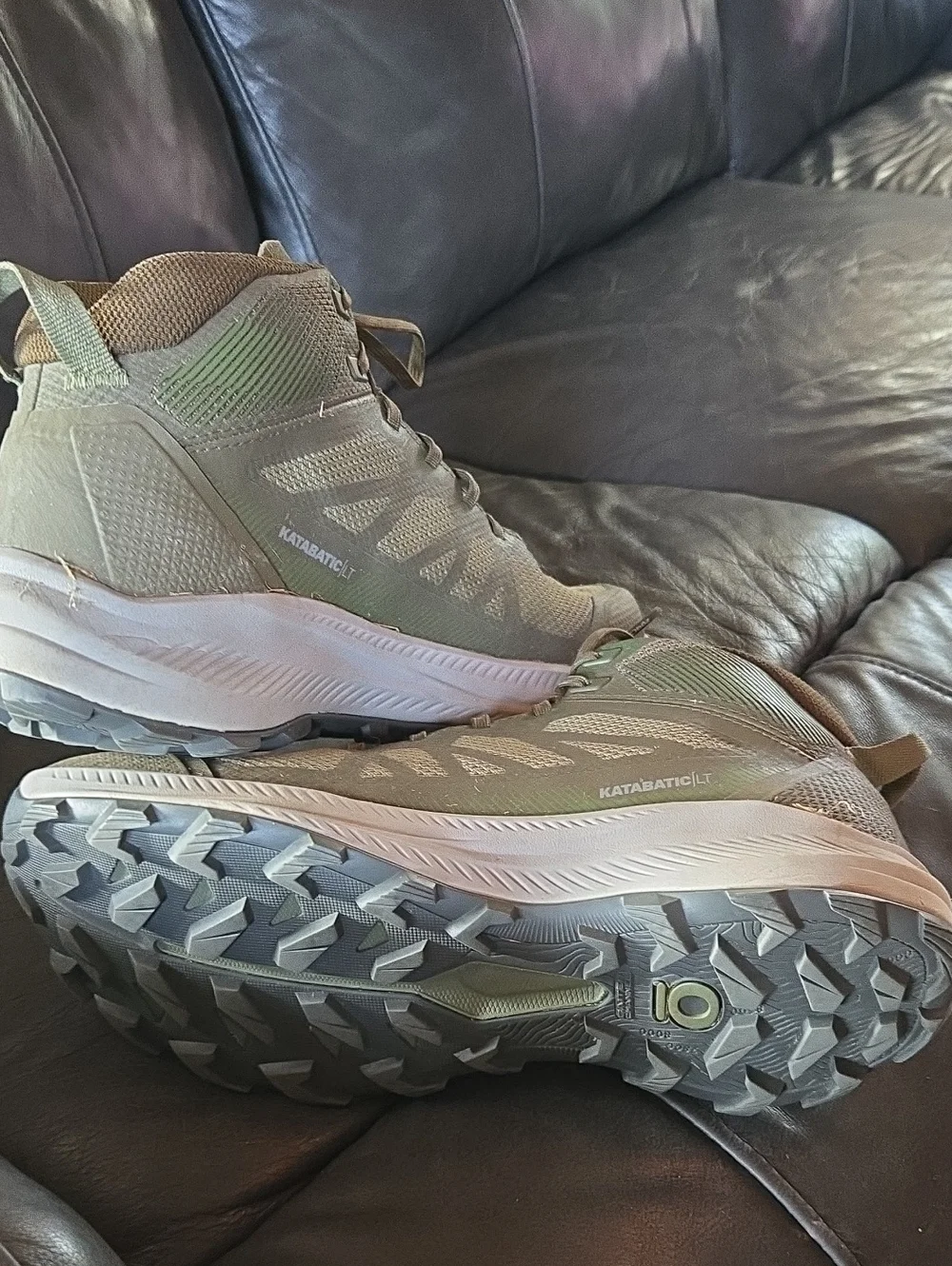 Oboz KATABATIC/LT Gore-Tex hiking shoe.